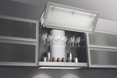 Poistohormiin kytkettävä liesituuletin parantaa sisäilman laatua paremmin kuin ilmaa kierrättävä