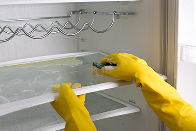 6 helppoa vinkkiä jääkaapin puhdistukseen