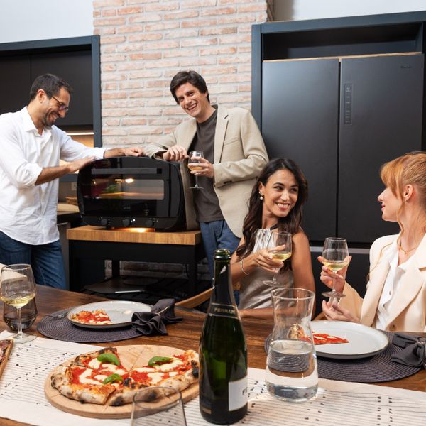 Urbe Electric Matt Black