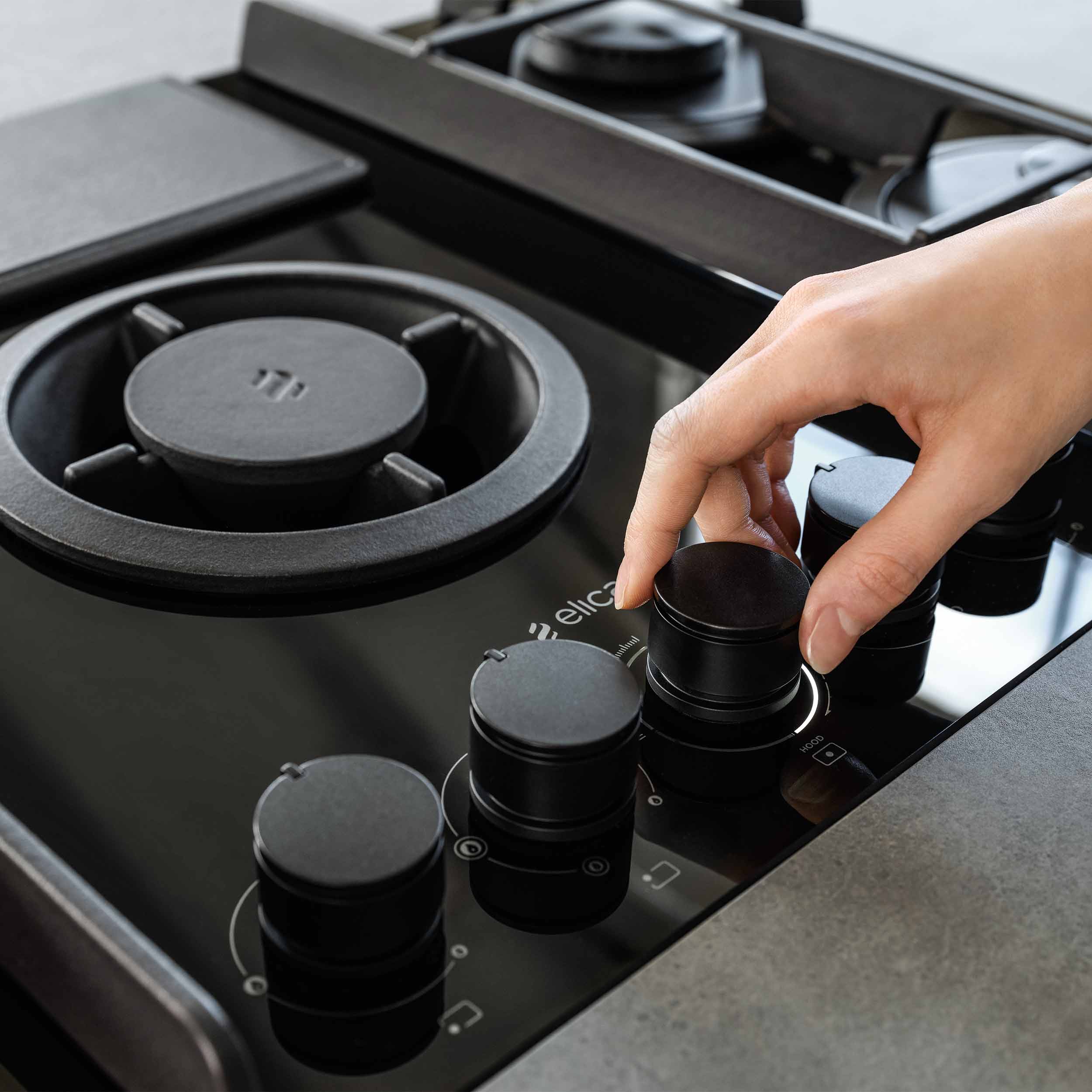 Built in on sale hob elica